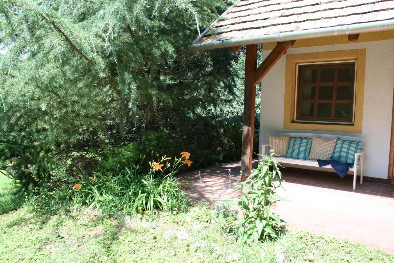 Héregi Éden Vendégház Exterior foto